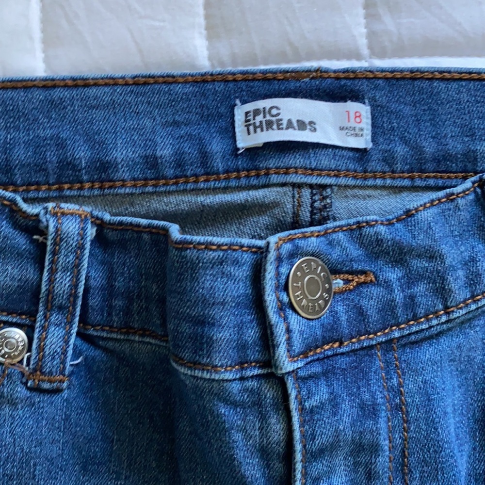 Jeans - Picture 2 of 2